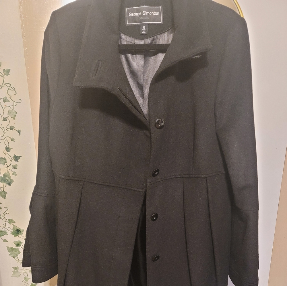 New Womens Black Pleated Coat